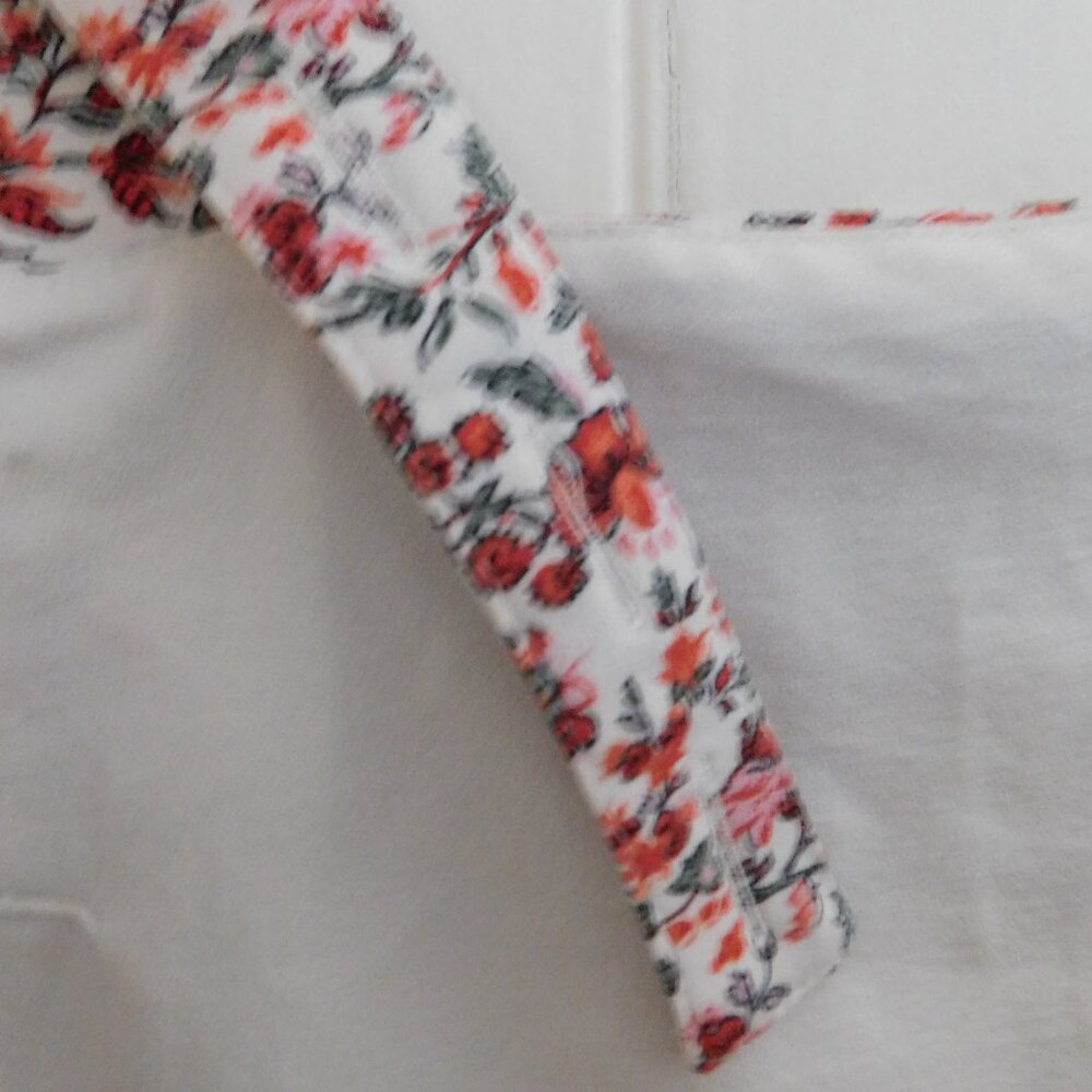 🦌 Abercrombie & Fitch Floral Cropped Smocked Tank Size M - Picture 11 of 15